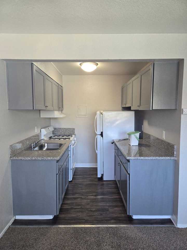 The Ridge at McClellan - Photo 5 of 7