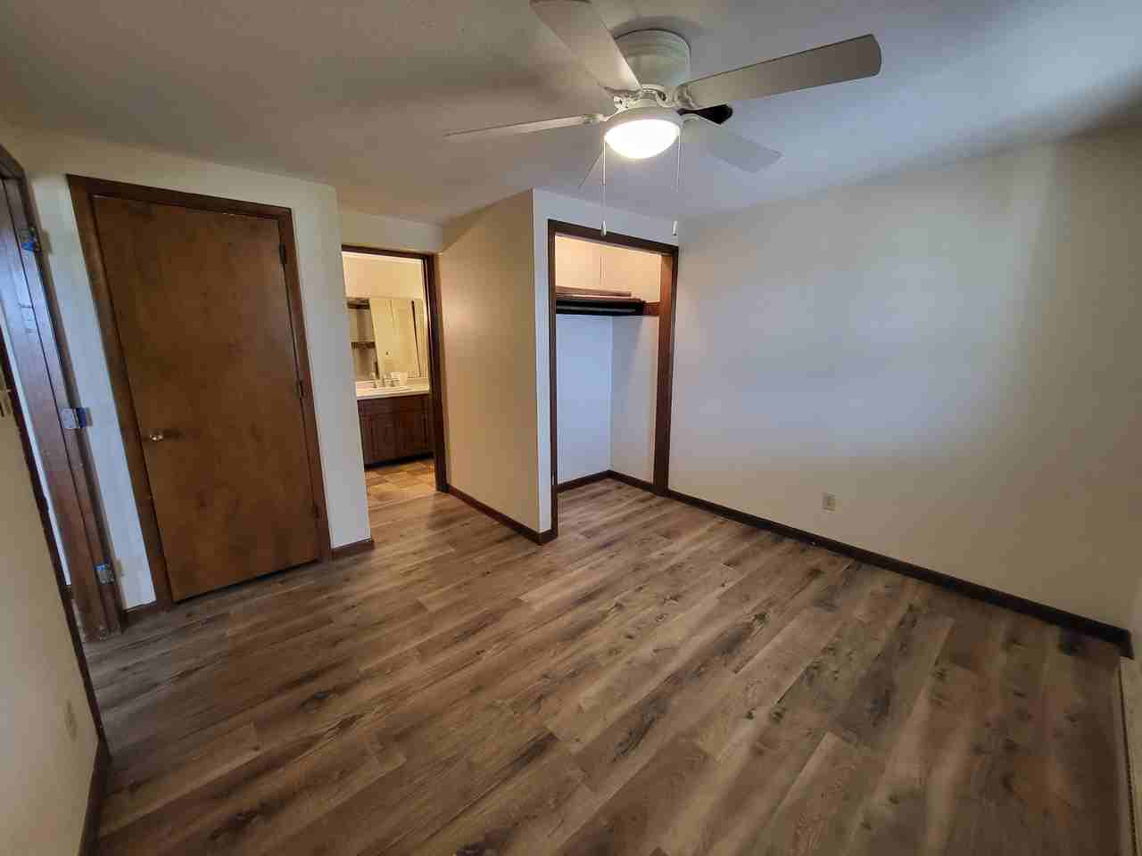 1805 E Main St #D - Photo 3 of 6