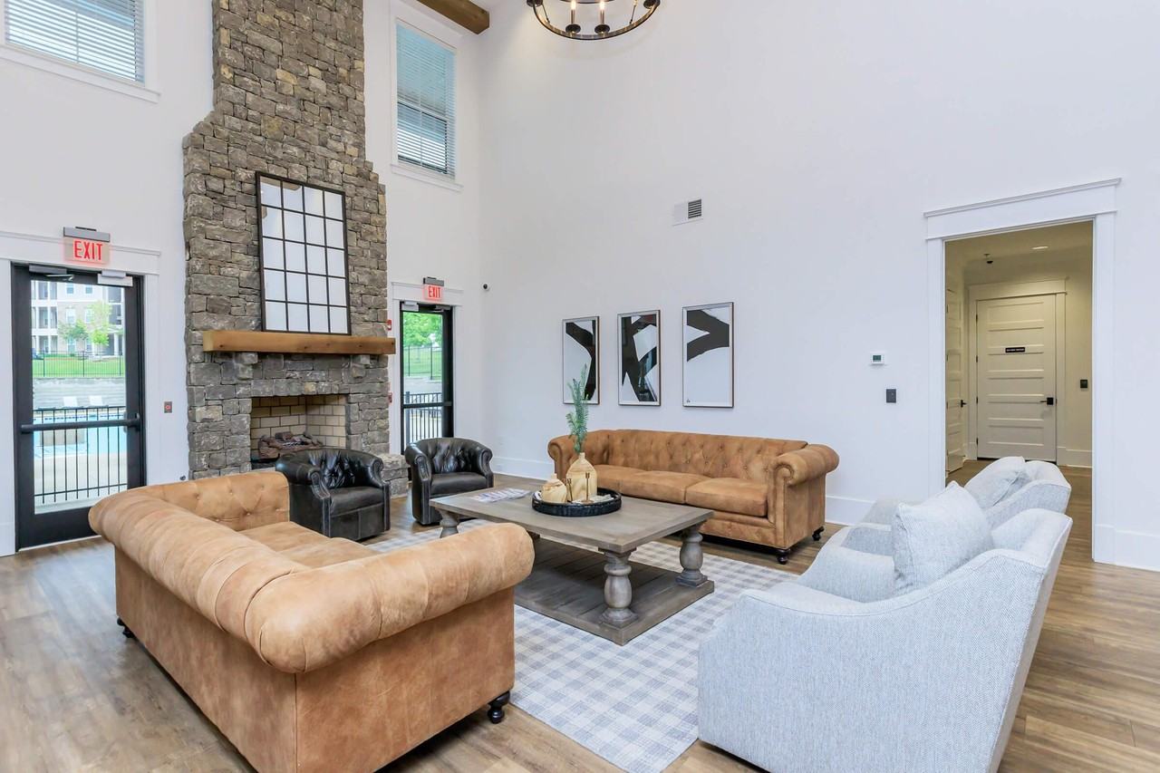 Southaven at Commonwealth - Photo 3 of 50