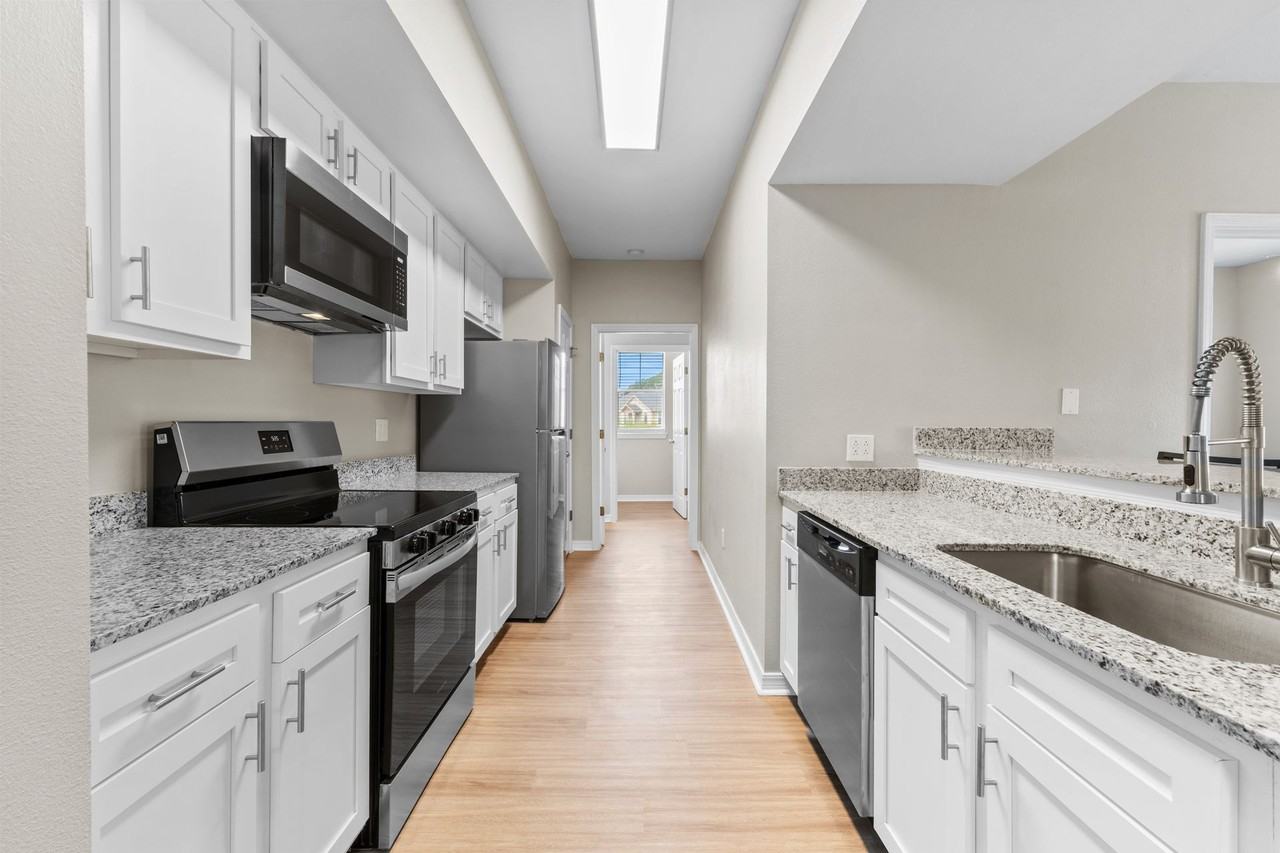 River Valley Flats - Photo 4 of 7