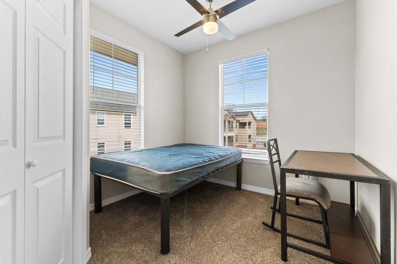 River Valley Flats - Photo 7 of 7