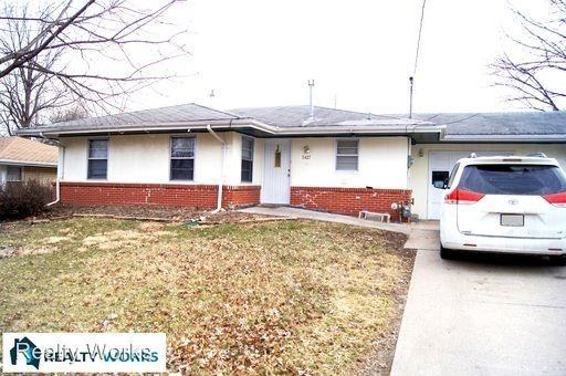 5427 W Hughes St - Photo 2 of 17