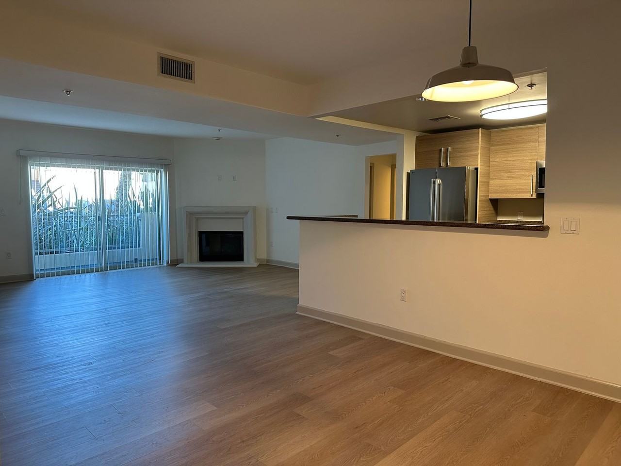 Vista Del Sol - Burbank - Photo 2 of 41