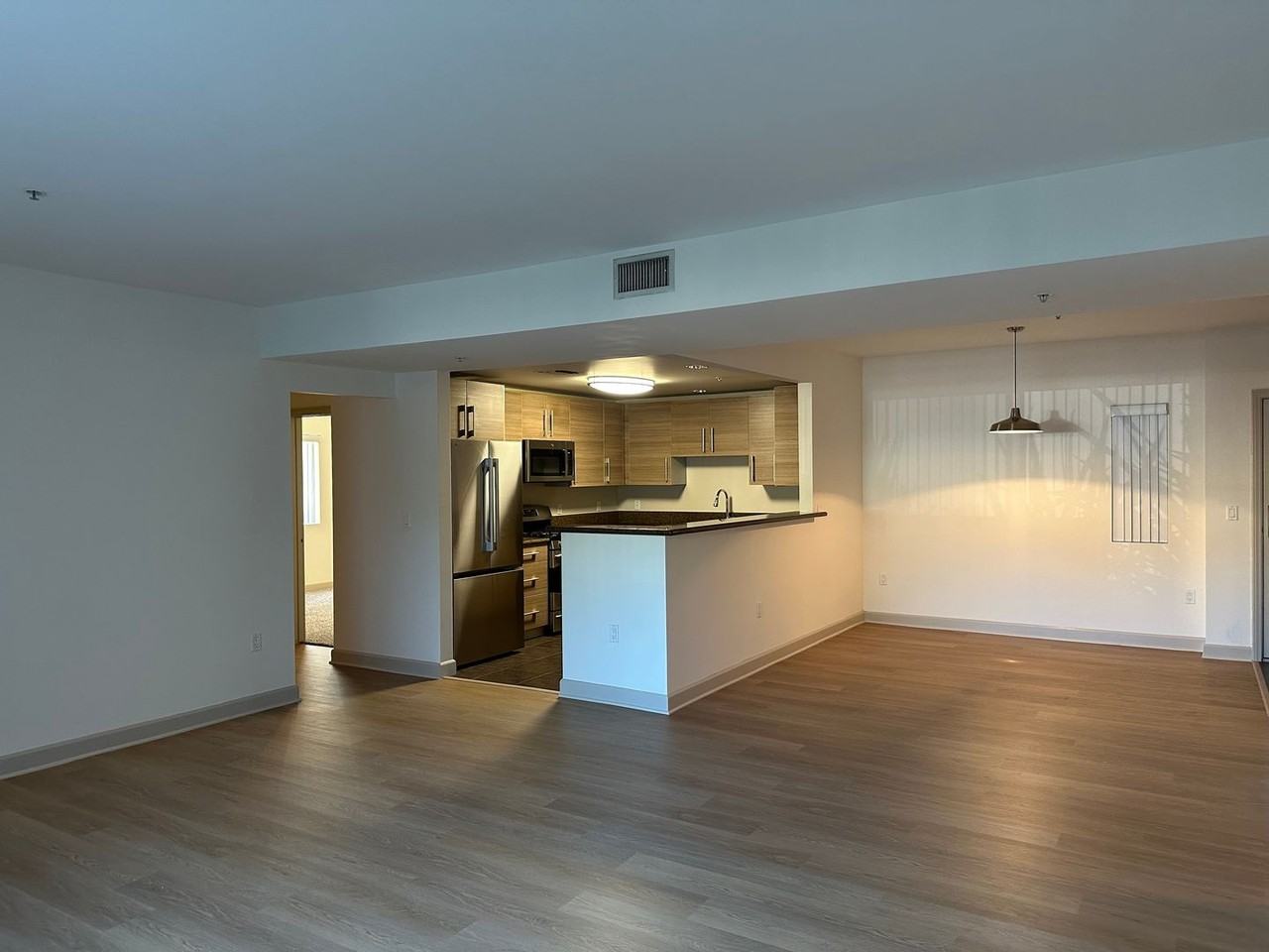 Vista Del Sol - Burbank - Photo 3 of 41