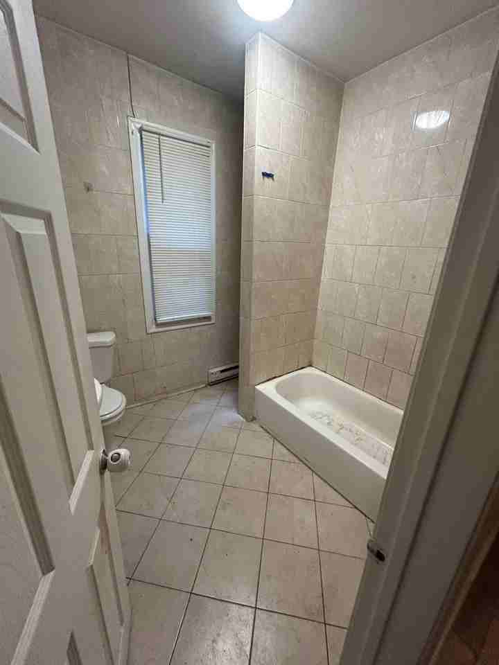 5217 Chester Ave - Photo 3 of 7