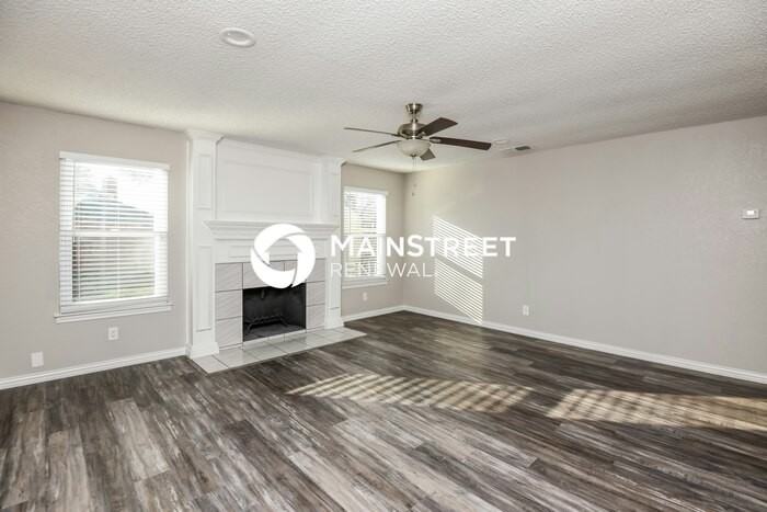 3813 Clear Brook Cir - Photo 5 of 17