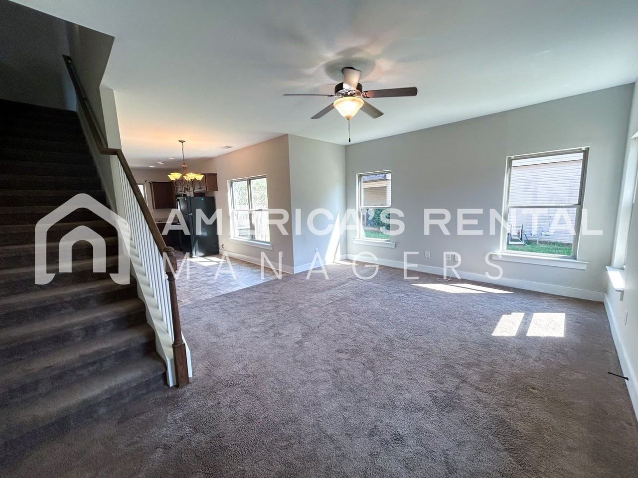 11645 Andrew Way - Photo 3 of 39