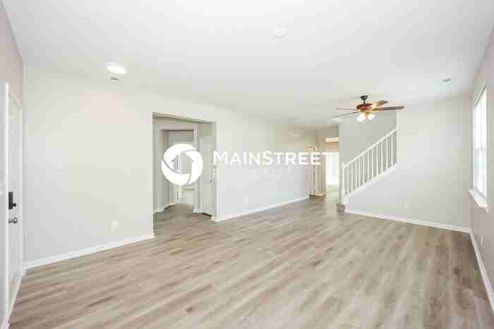 7319 Parks Trl - Photo 4 of 17