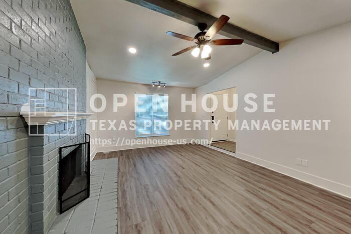 5402 Windy Meadow Dr - Photo 4 of 20