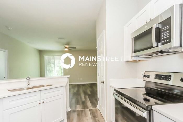 7836 Evinrude Ave - Photo 5 of 16