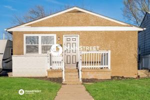 featured image of 2832 Azelda St