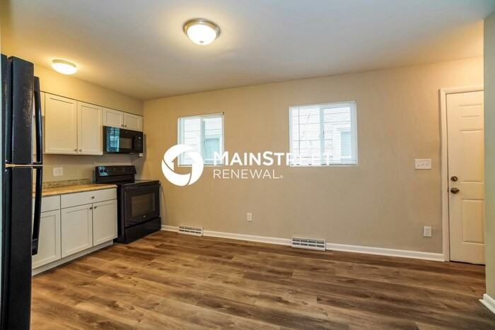 2832 Azelda St - Photo 7 of 14