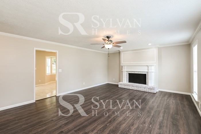 493 Stonemill Mnr - Photo 4 of 16