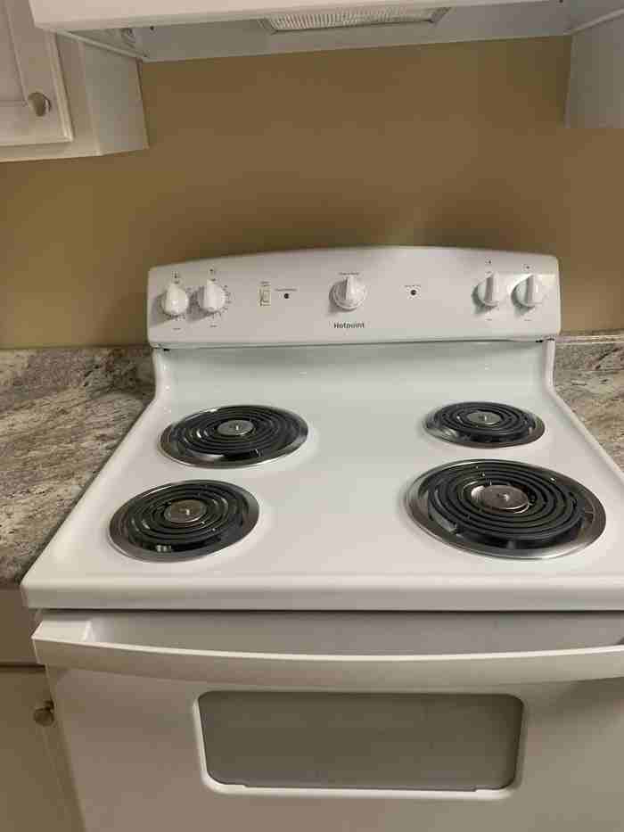 2009 Apple Valley Rd Apt B #B - Photo 4 of 28