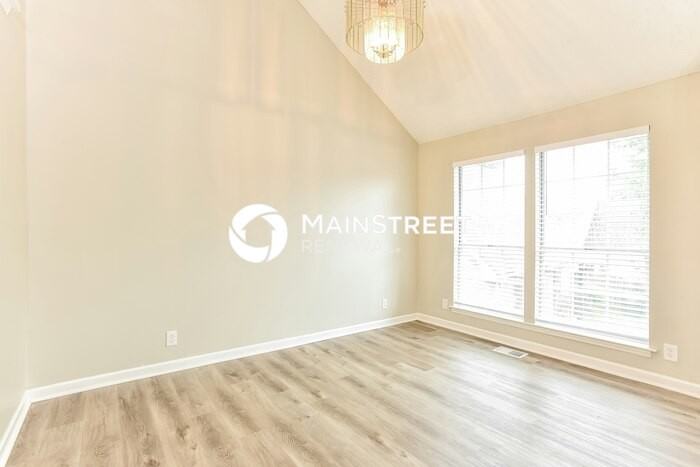 904 Conway Ln - Photo 5 of 15