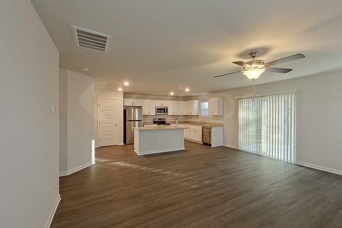 120 Western Red Cedar Dr - Photo 4 of 23