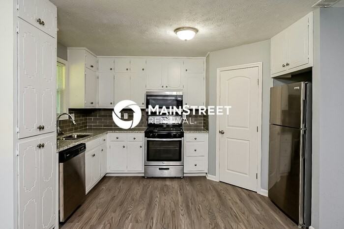 1118 Walnut Creek Ln - Photo 5 of 17