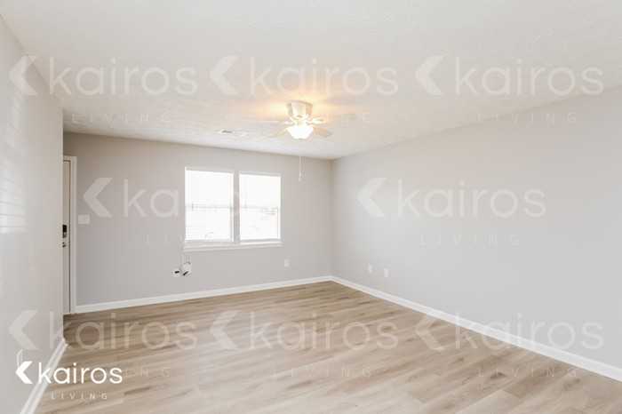 155 Fawn Dr - Photo 2 of 18