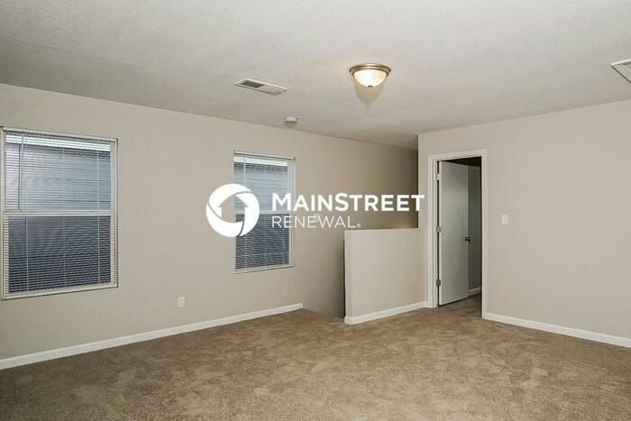 111 Lockport Dr - Photo 7 of 17