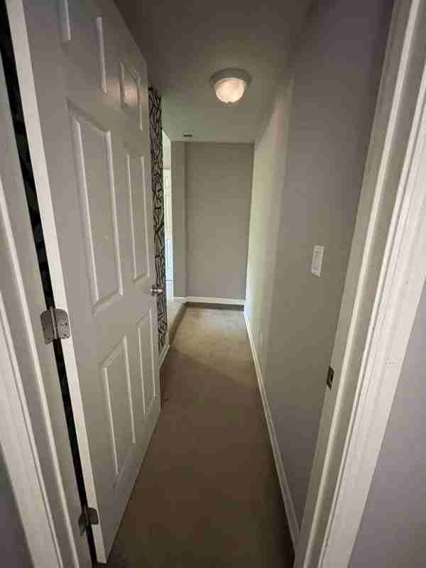 2144 Hawthorne St #NA - Photo 3 of 6