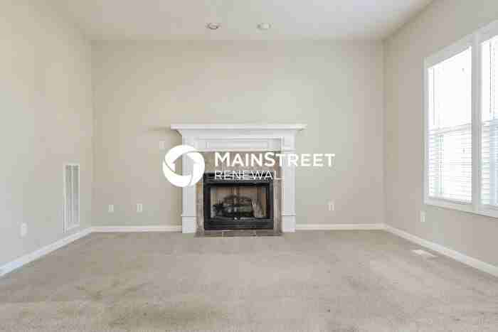 128 Heritage Dr - Photo 3 of 16