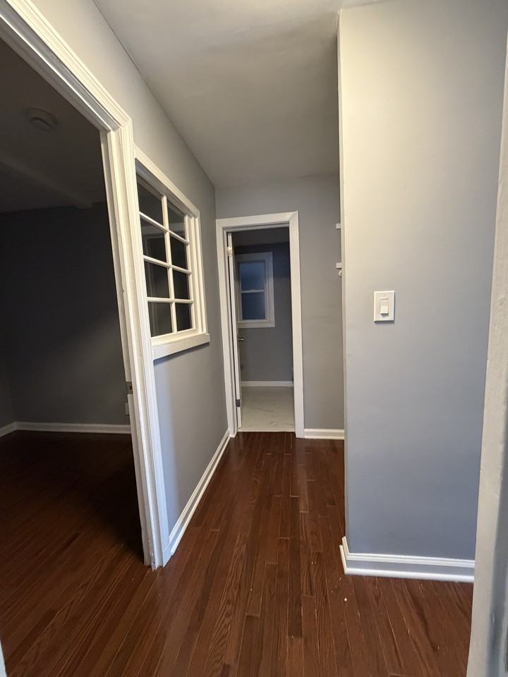 108 Wake St - Photo 5 of 12