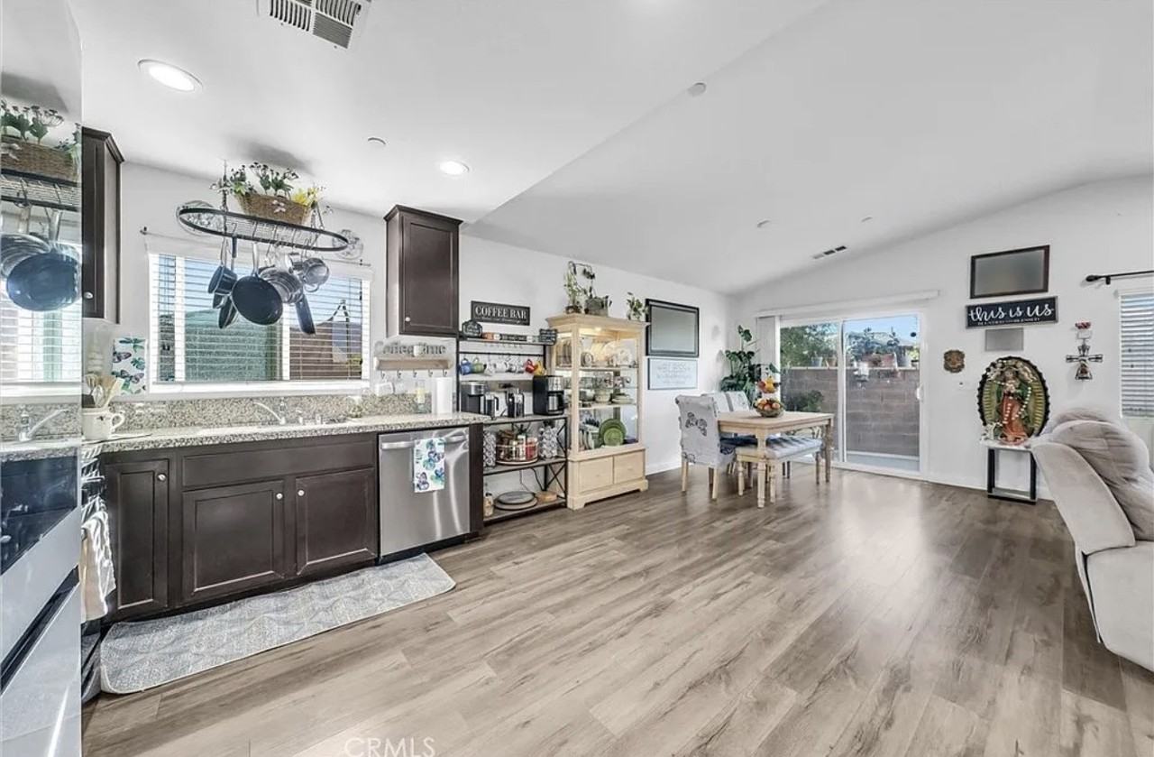 29427 Linden Pl #NA - Photo 5 of 19