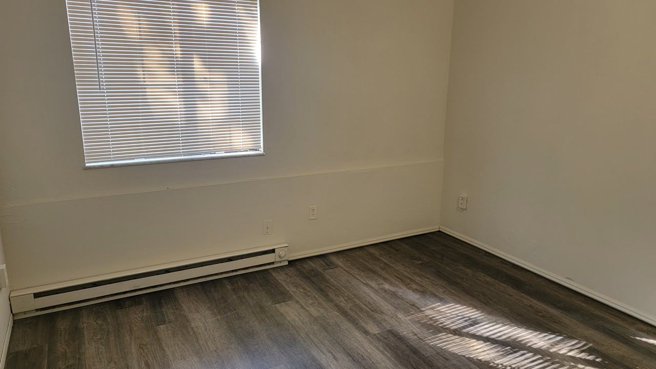 417 Sherman St #104 - Photo 4 of 12