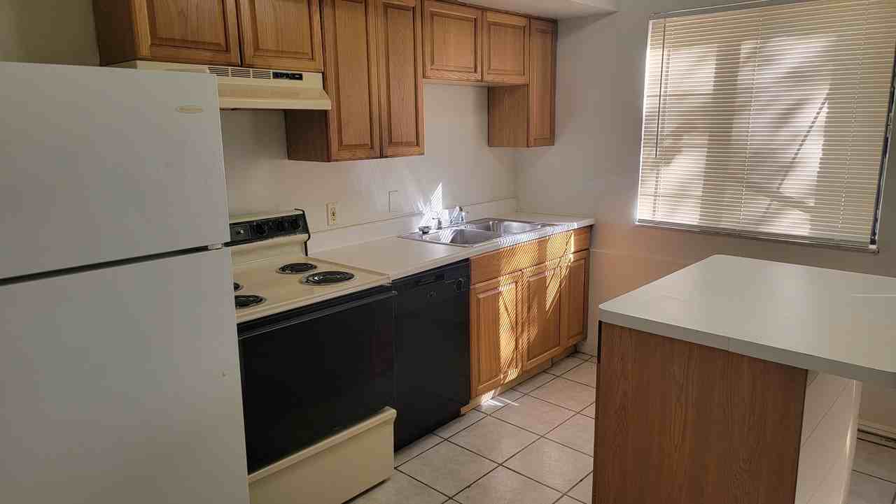 417 Sherman St #104 - Photo 7 of 12