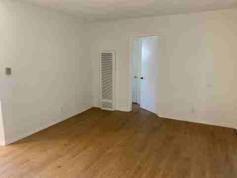 3705 Westwood Blvd #1 - Photo 5 of 18
