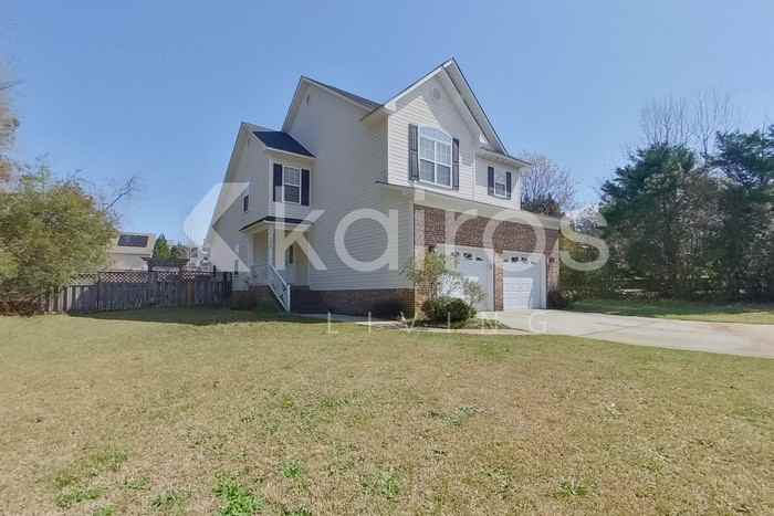 135 Hillandale Rd - Photo 2 of 31