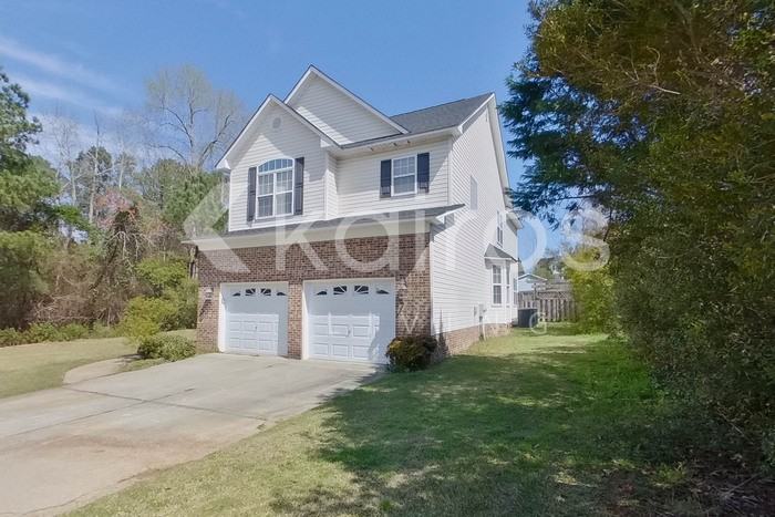 135 Hillandale Rd - Photo 4 of 31