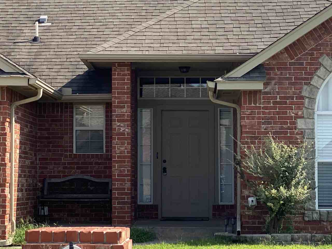 8420 Nw 106th St #NA - Photo 2 of 25