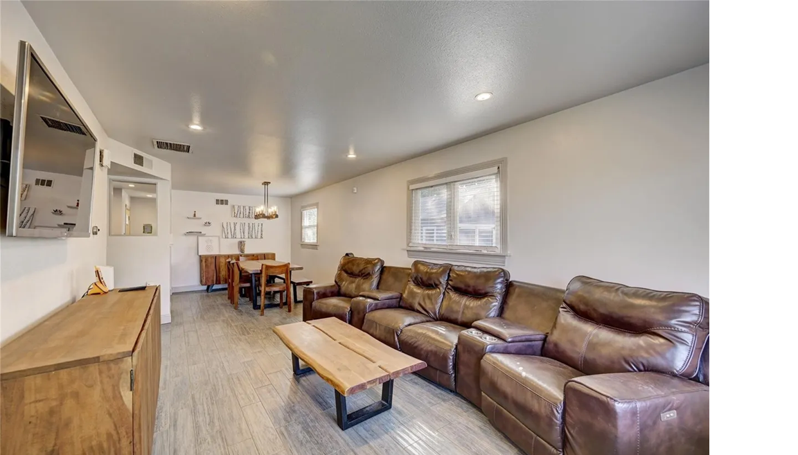 1100 Worchester St #NA - Photo 2 of 11