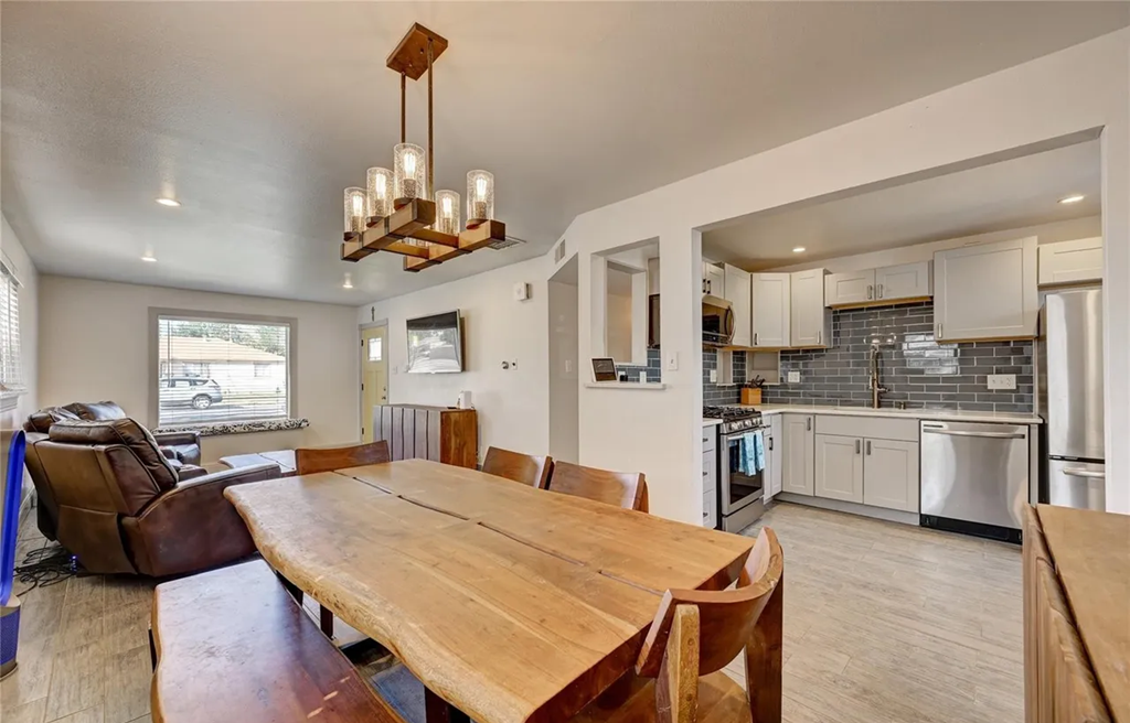 1100 Worchester St #NA - Photo 5 of 11