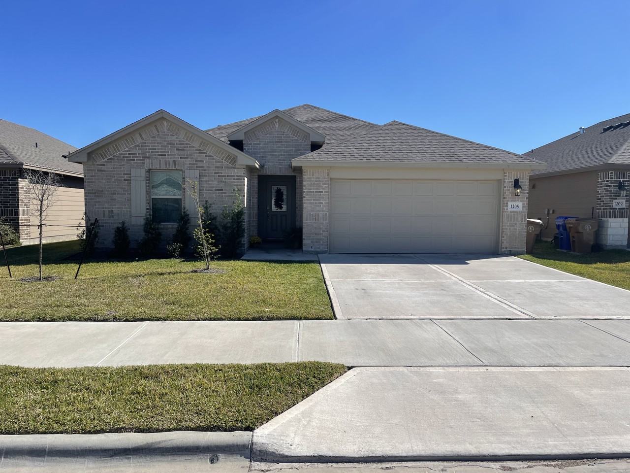 1205 Carnaby St #NA - Photo 2 of 27