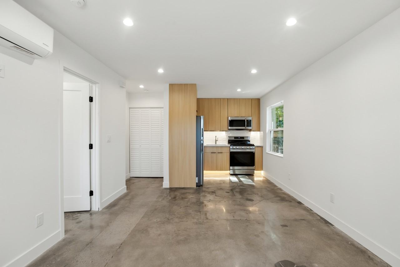 7314 Fallbrook Ave #7314-1-2 - Photo 3 of 13