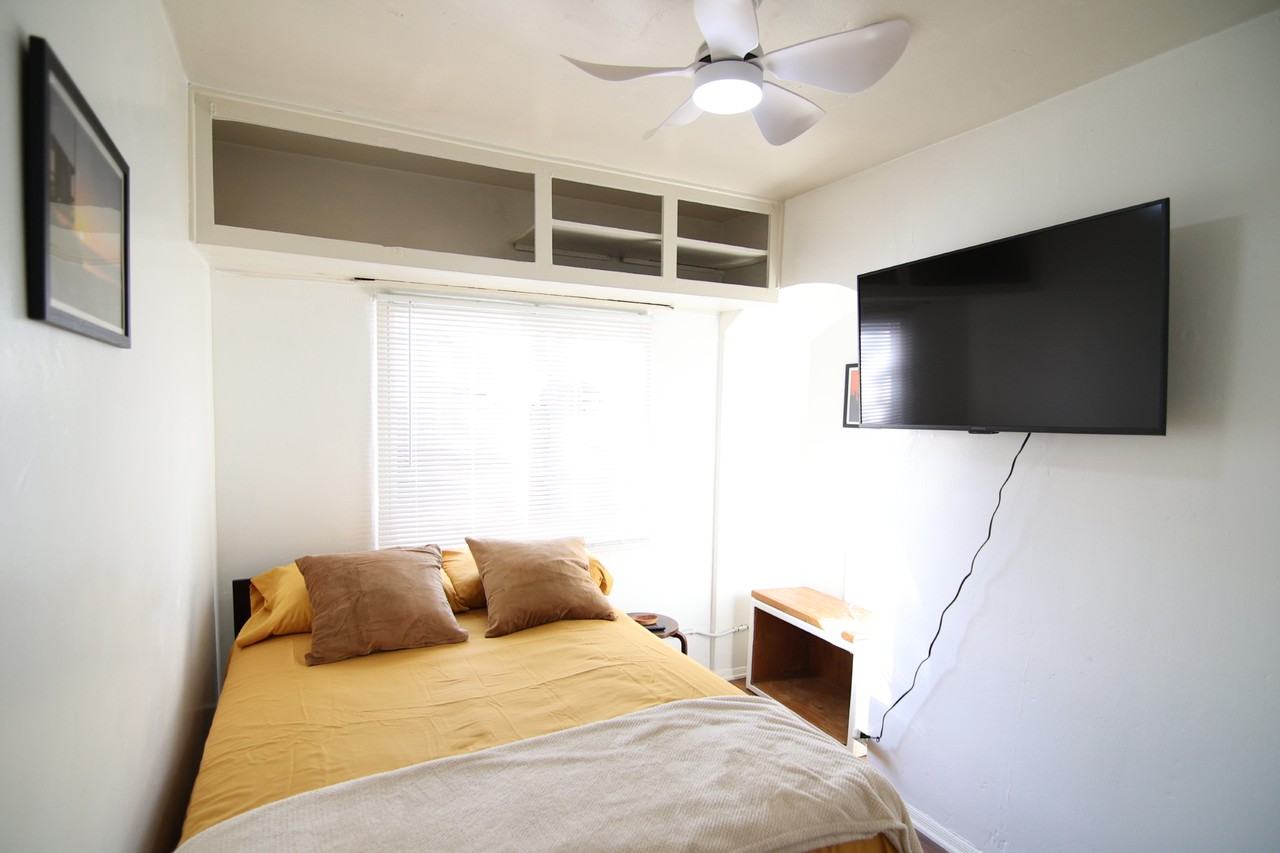 8703 Baring Cross St #NA - Photo 3 of 14