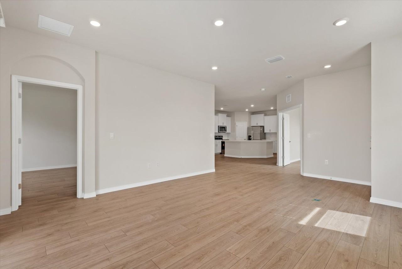 875 157th Ct E #NA - Photo 4 of 41