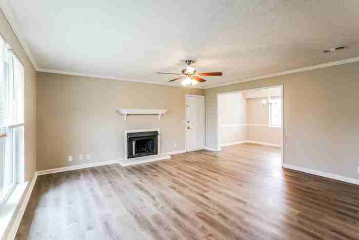 105 Bordeaux Ct - Photo 5 of 16