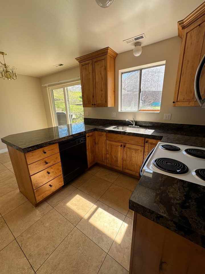 7415 S Rich Way - Photo 3 of 16