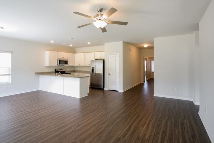 332 Augustine Dr - Photo 5 of 15