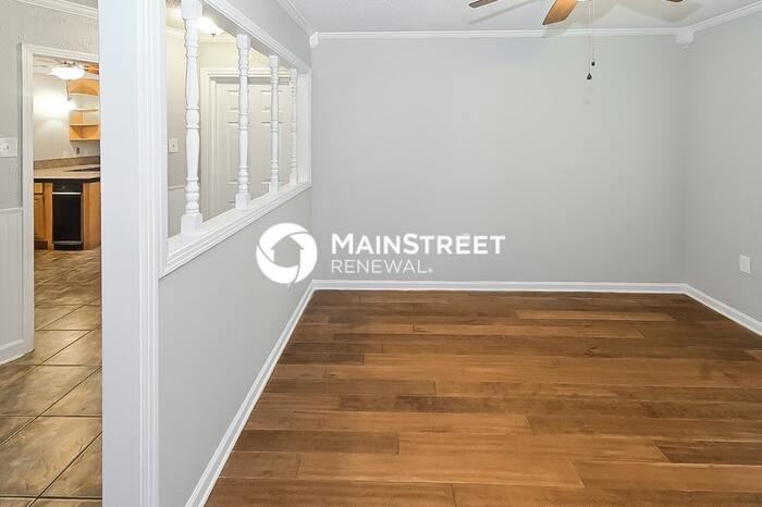 3087 Newmarket Dr - Photo 4 of 17