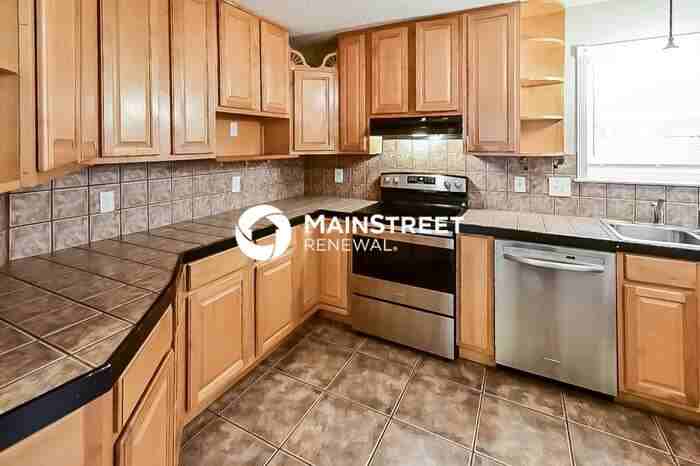 3087 Newmarket Dr - Photo 7 of 17