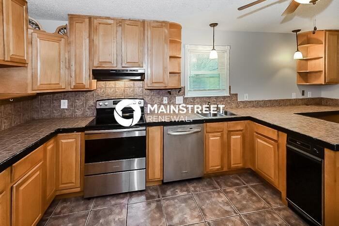 3087 Newmarket Dr - Photo 7 of 17