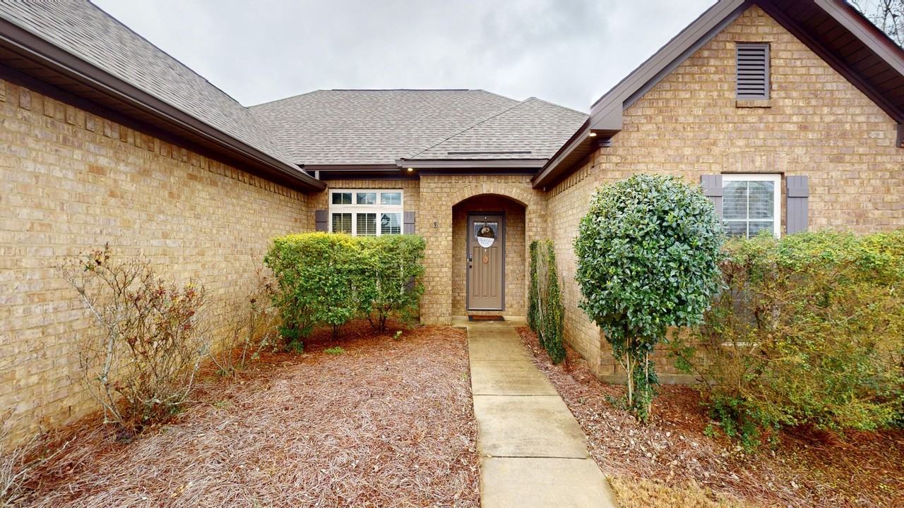150 Village Ct - Photo 2 of 34