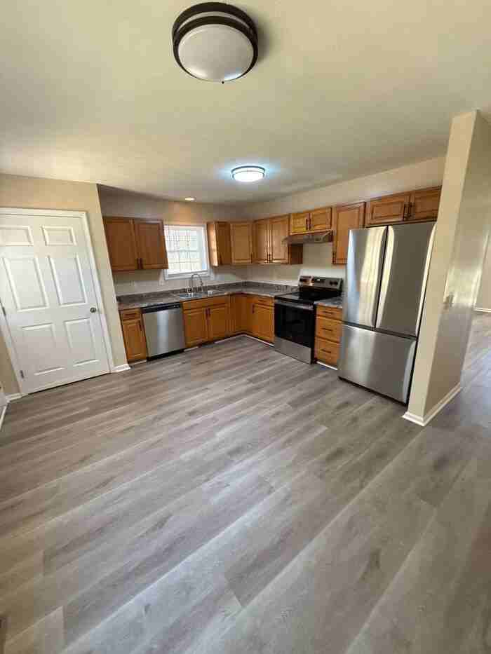 517 N Pine Ln - Photo 7 of 23