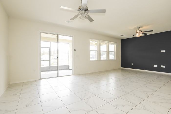 1463 Knudson Dr - Photo 5 of 16