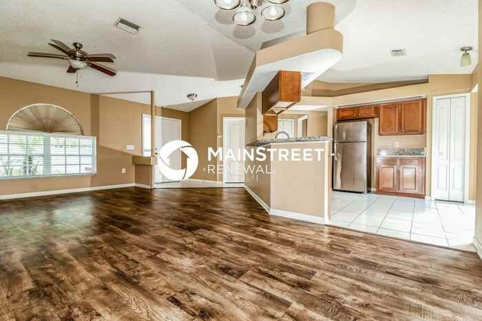 3191 Deltona Blvd - Photo 5 of 16