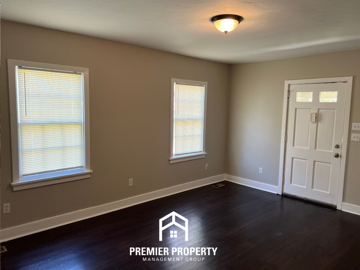 1801 7th St Se - Photo 2 of 10